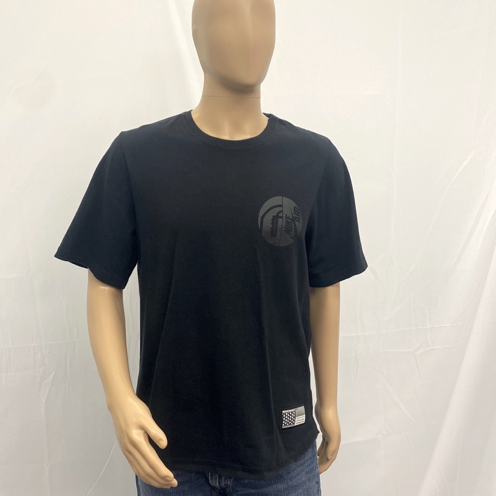 Size Large Nike Air Tee